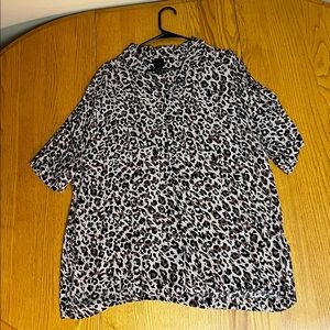 H&M XXL Cheetah Print Button up short sleeve.
